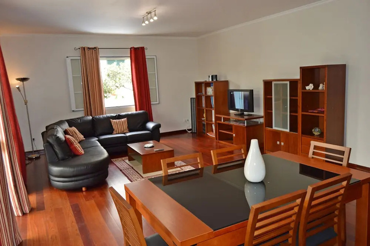 Room 2 of 15