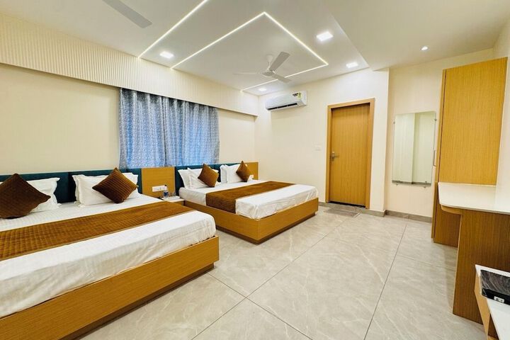 Room 20 of 38