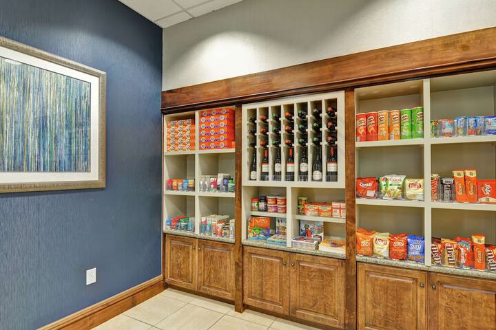Snack bar
