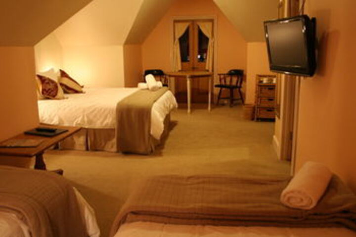 Room 10 of 29