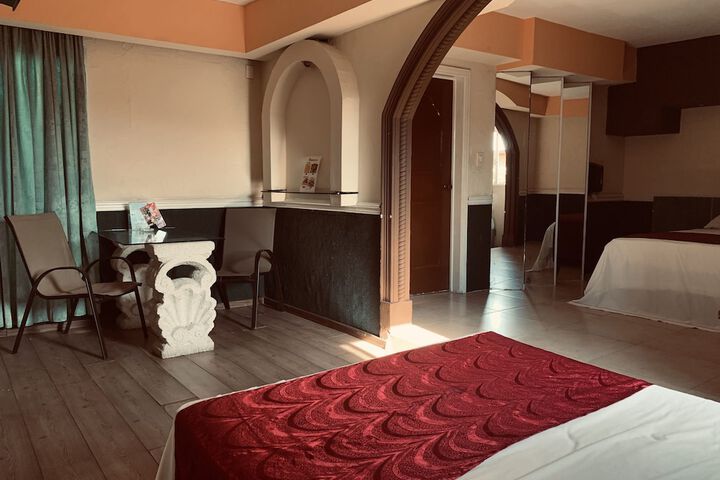 Room 18 of 30