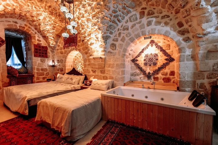 Room 8 of 54