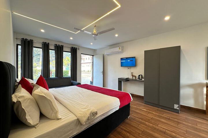 Room 27 of 94