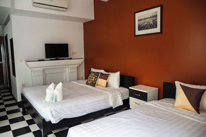 Room 10 of 62