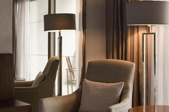 Hotel Interior 102 of 154