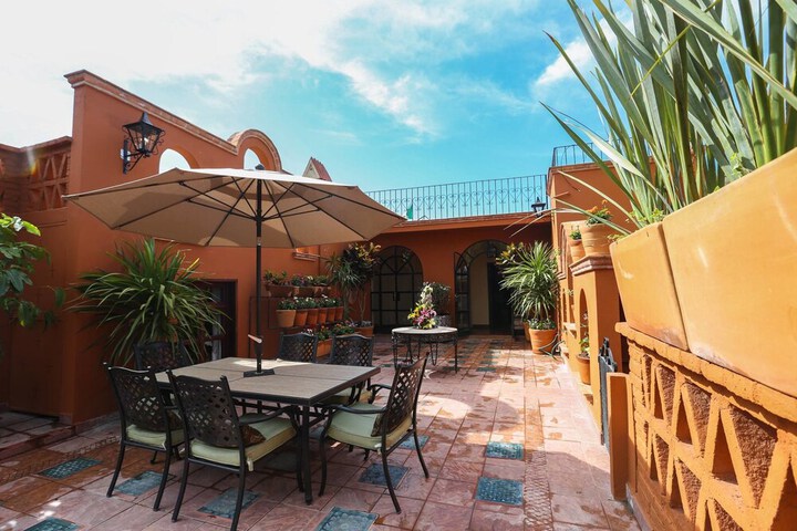 Terrace/Patio 23 of 24