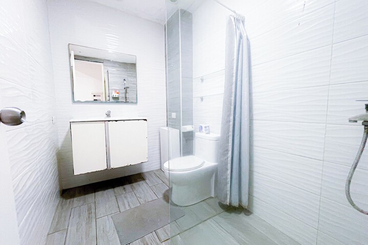Room 20 of 32