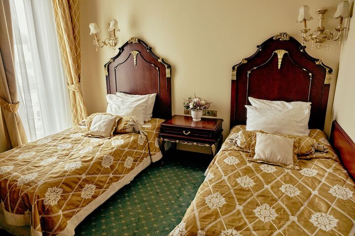 Room 14 of 40