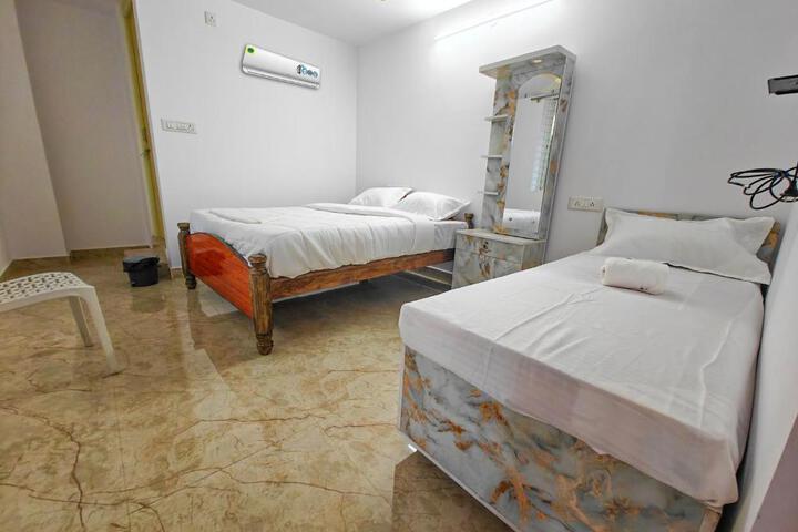 Hotel Ypr Deluxe