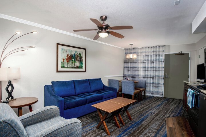 Room 10 of 52