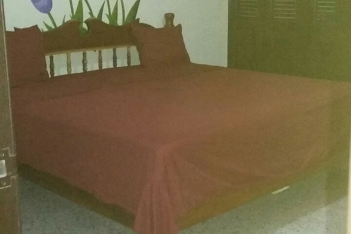 Room 16 of 40