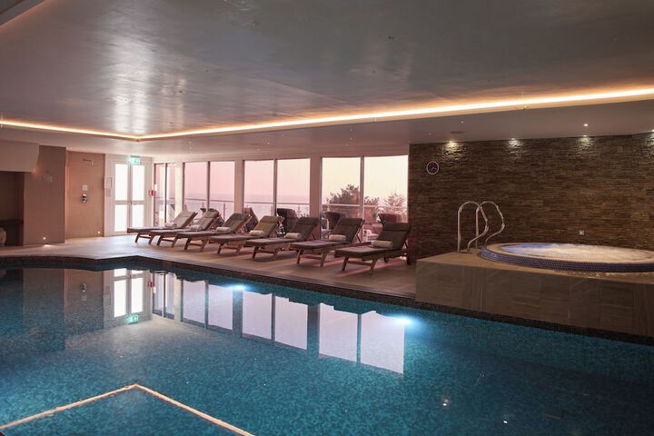 Pool 30 of 69