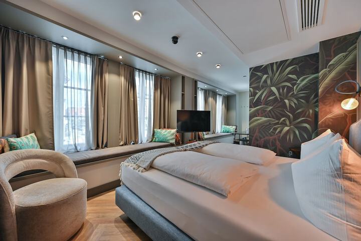 Room 62 of 134
