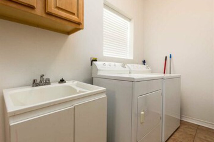 Laundry 11 of 22