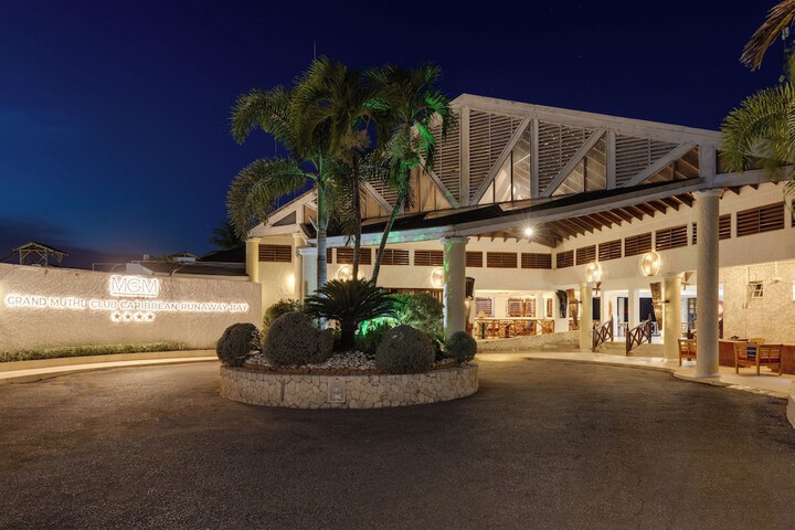 Hotel 132 of 141