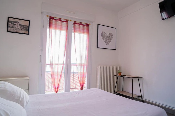 Room 3 of 14