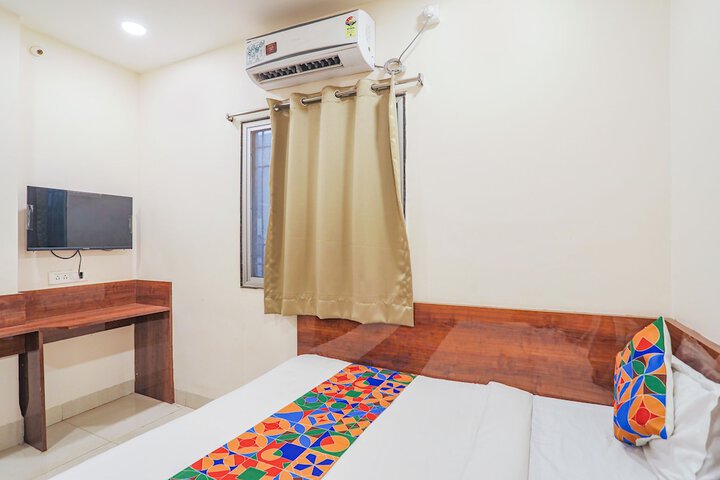 Room 10 of 24