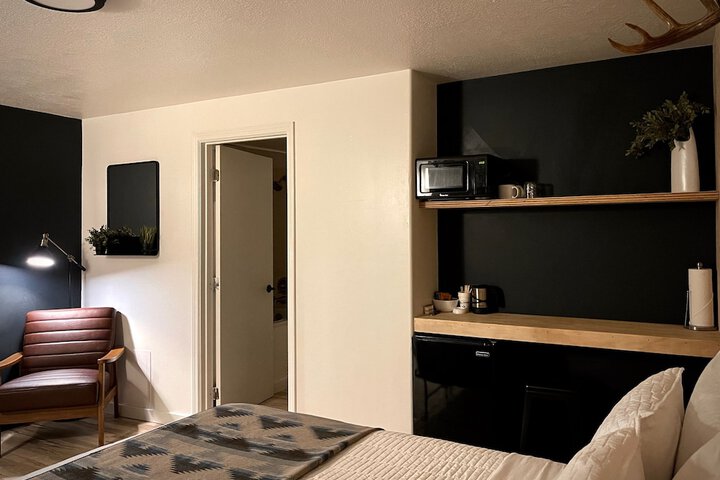 Room 11 of 26