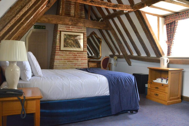 Room 4 of 30