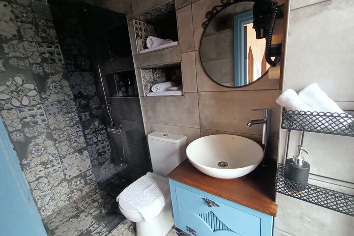 Room 43 of 85