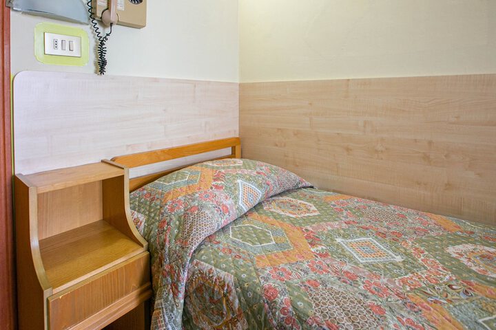 Room 17 of 71