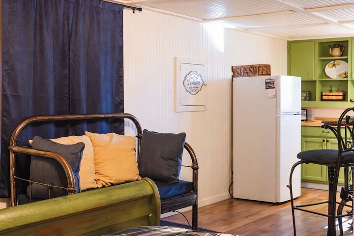 Room 185 of 917