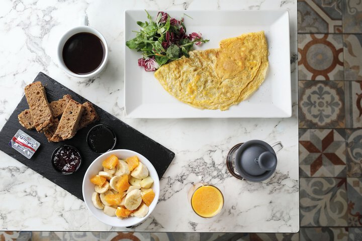 Breakfast/Coffee Service 33 of 39