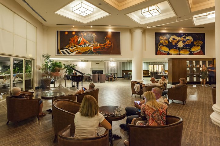 Guest Lobby