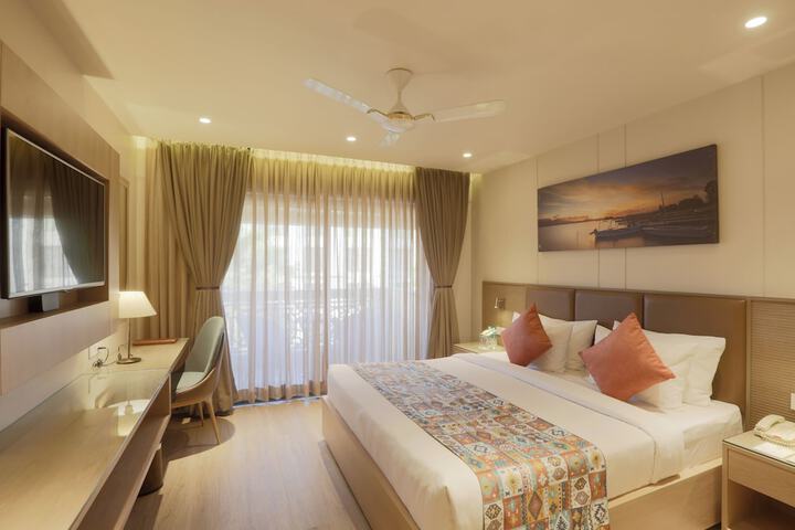 Room 27 of 118