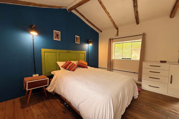 Room 2 of 28