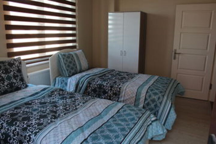 Room 6 of 24