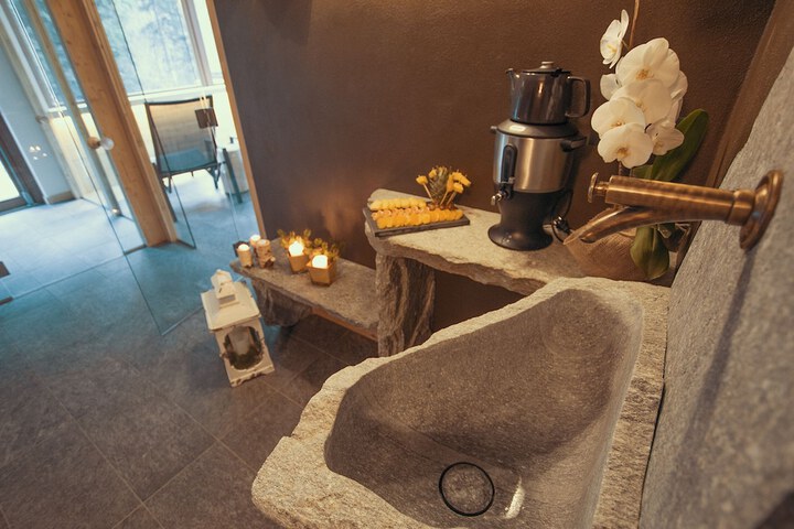 Spa 25 of 58