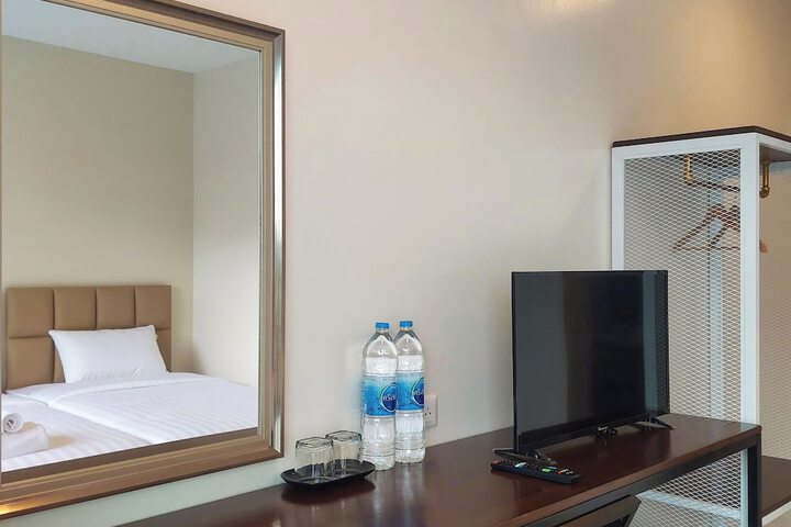Room 28 of 48