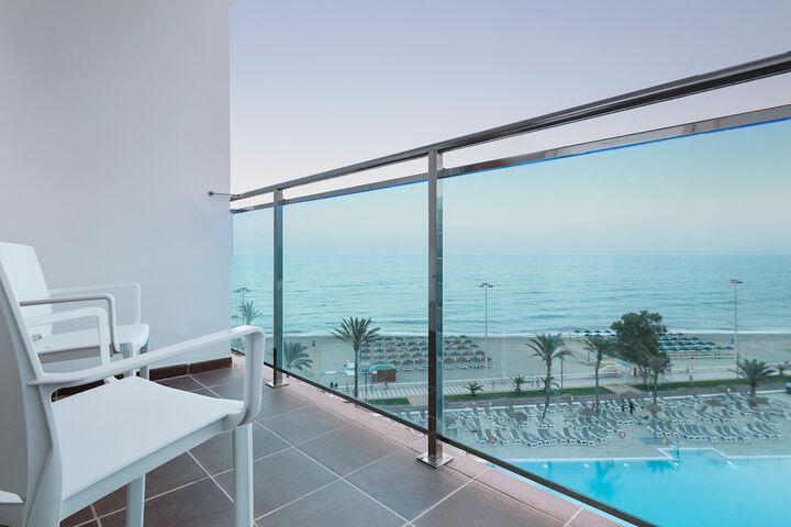 Pools & Facilities