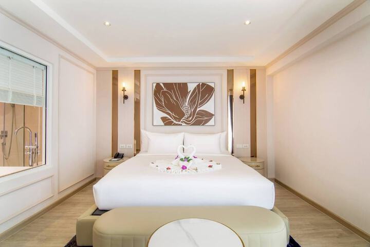 Room 46 of 171