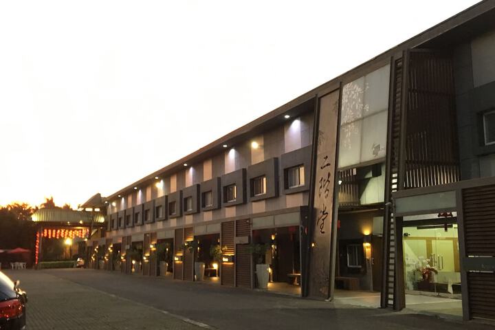 Hotel 42 of 43