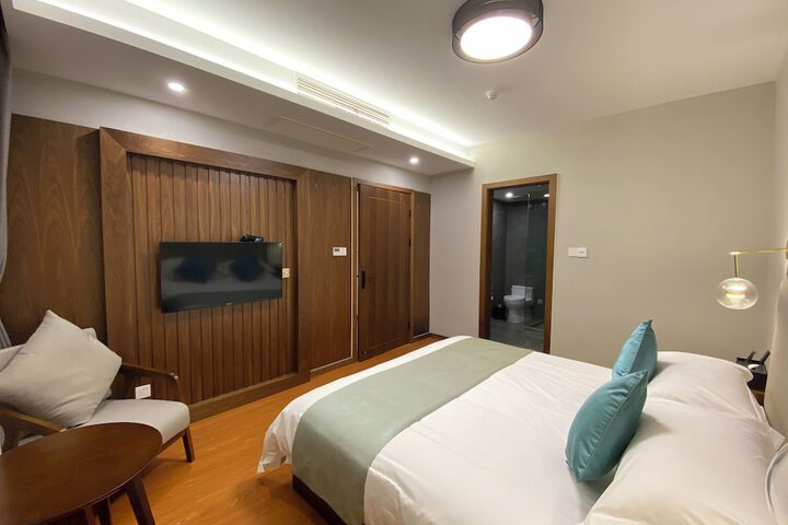 Room 36 of 118