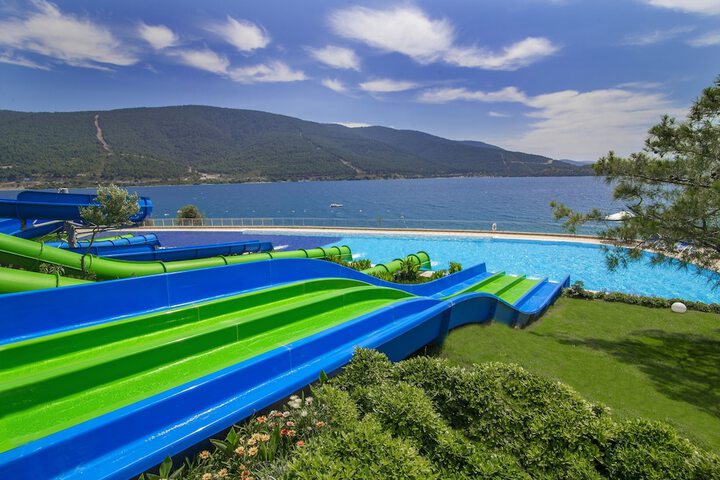 Pool 46 of 120