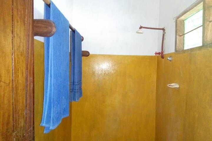Room 4 of 4