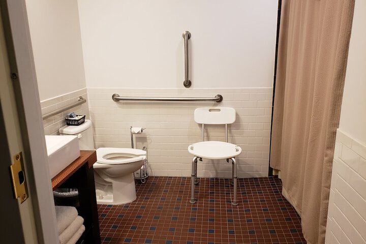 Room 148 of 206
