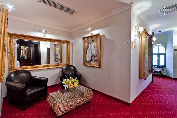 Lobby Entry