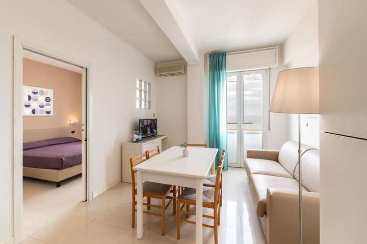 Room 12 of 67