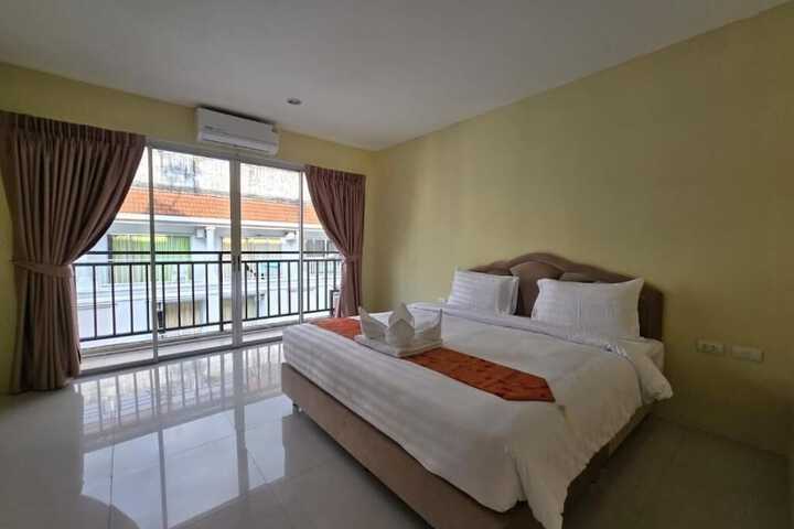 Room 21 of 41