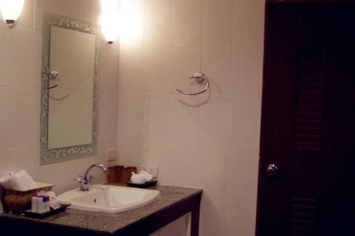 Photo 7