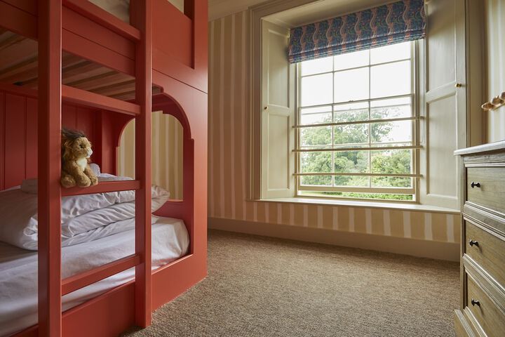 Room 45 of 151