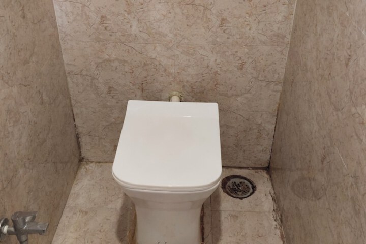 Room 16 of 26