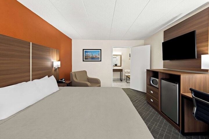 Standard | King Bed (23 of 26)