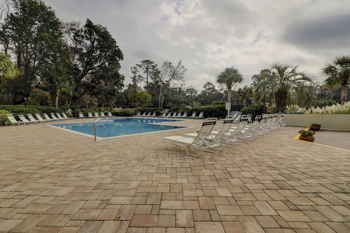 Pool 9 of 17