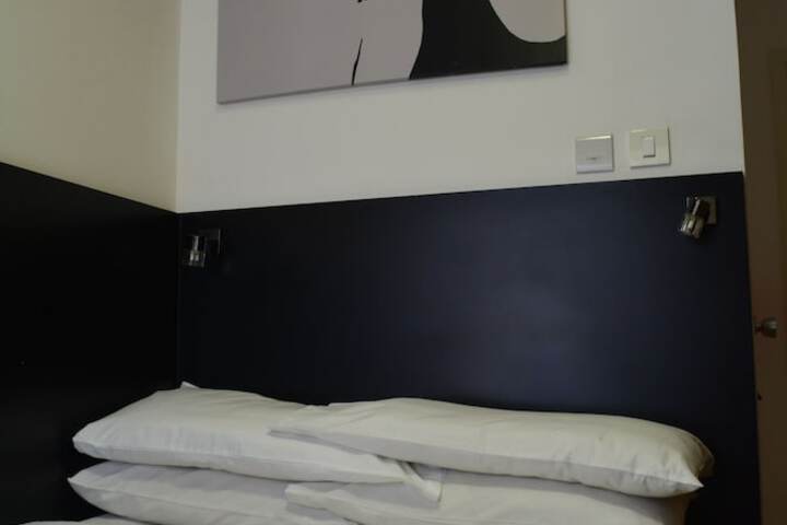 Room 11 of 50