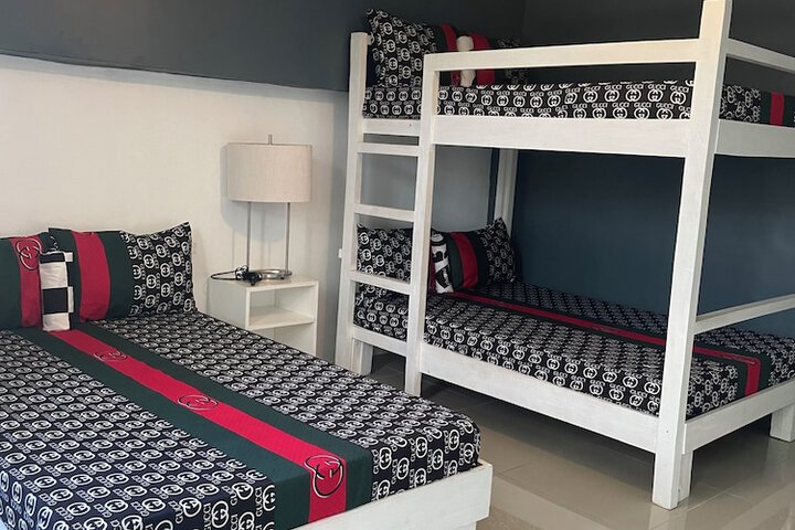 Room 8 of 25